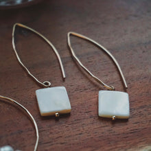 Load image into Gallery viewer, Auke Babe Threaders