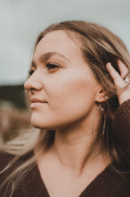 Load image into Gallery viewer, Cove Arch Earring