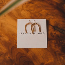 Load image into Gallery viewer, Cove Arch Earring