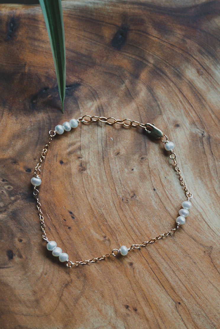 Isabell Pearl Bracelet